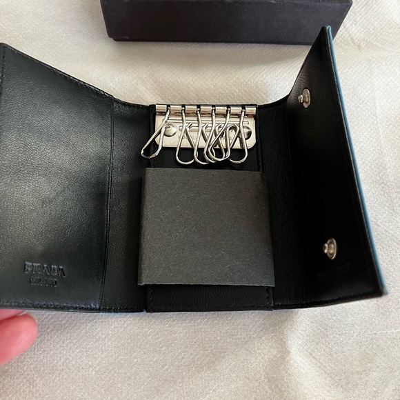 Prada Key Case - Picture 5 of 11